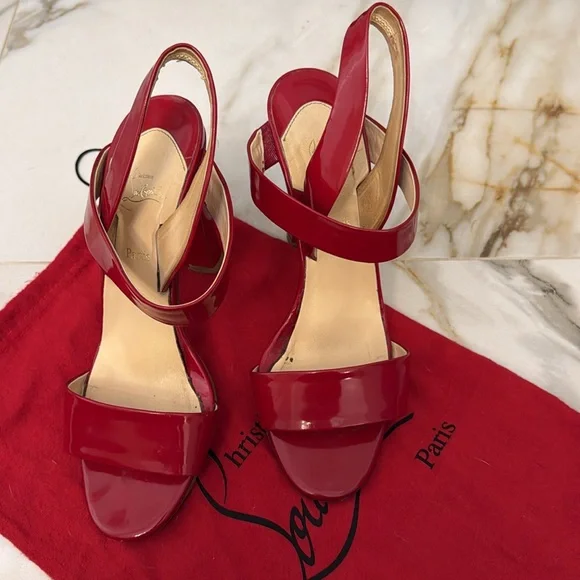Authentic Christian louboutin shoes - Picture 14 of 15